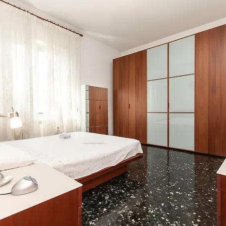 Parcheggio Privato - 10 Min Centro Storico *