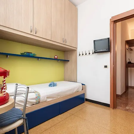 Parcheggio Privato - 10 Min Centro Storico Апартаменты Генуя